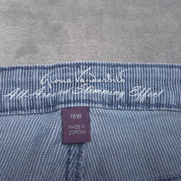 Gloria Vanderbilt Womens Bermuda Denim Shorts 18W All-Around Slimming Effect - Picture 5 of 7